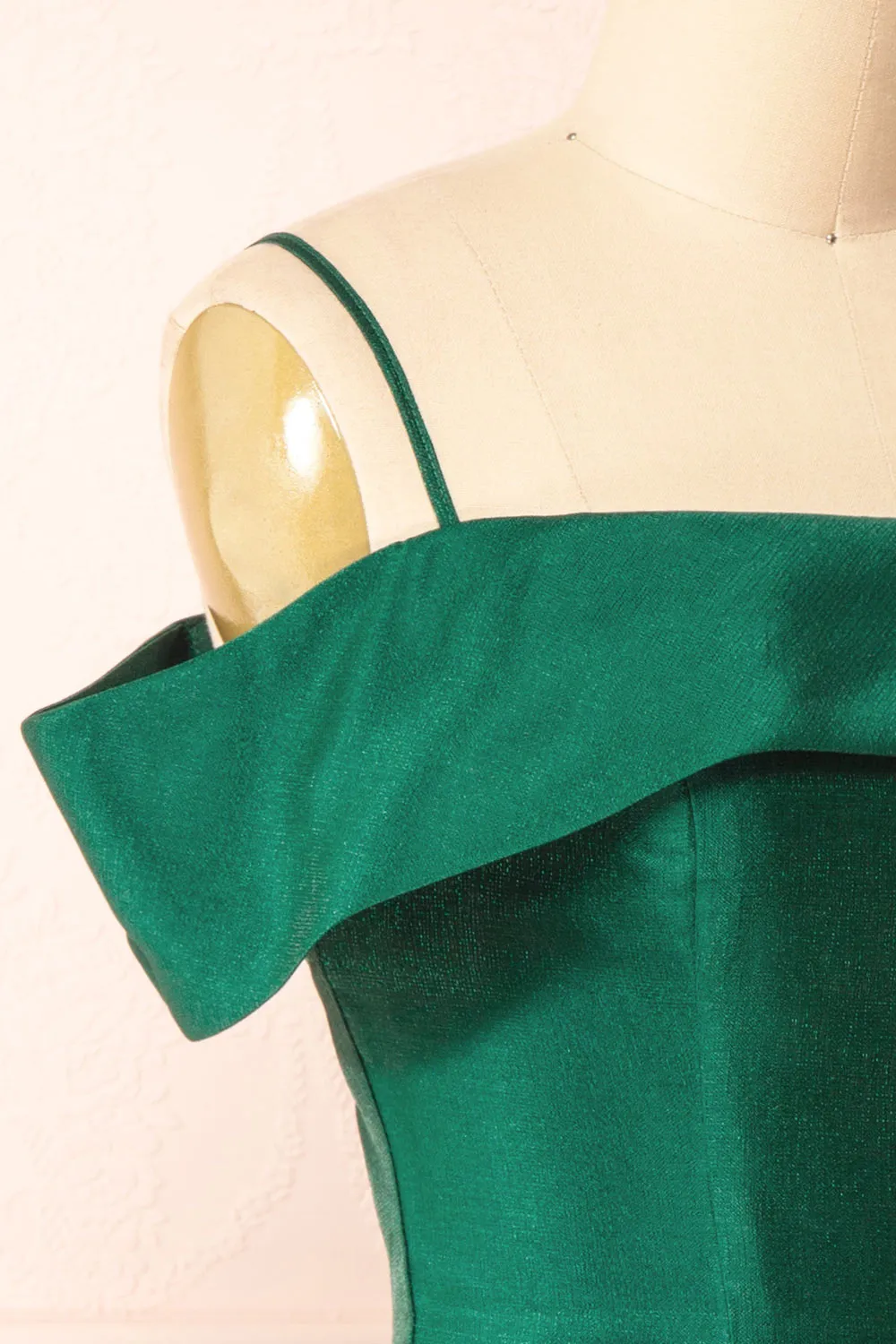 Fuengi Green | Off-Shoulder Short Dress
