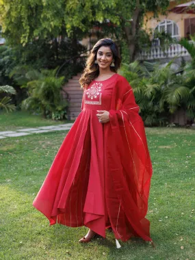 Lava Falls Red Kurta Set By RAGAVI