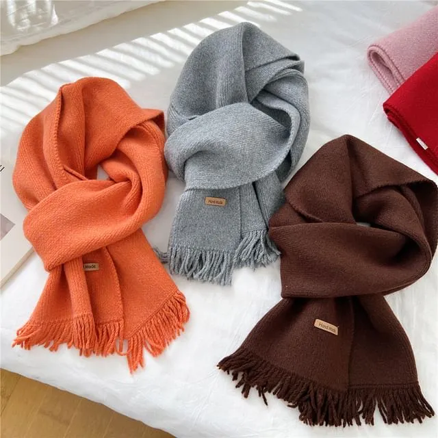 Lettering Applique Fringed Knit Scarf