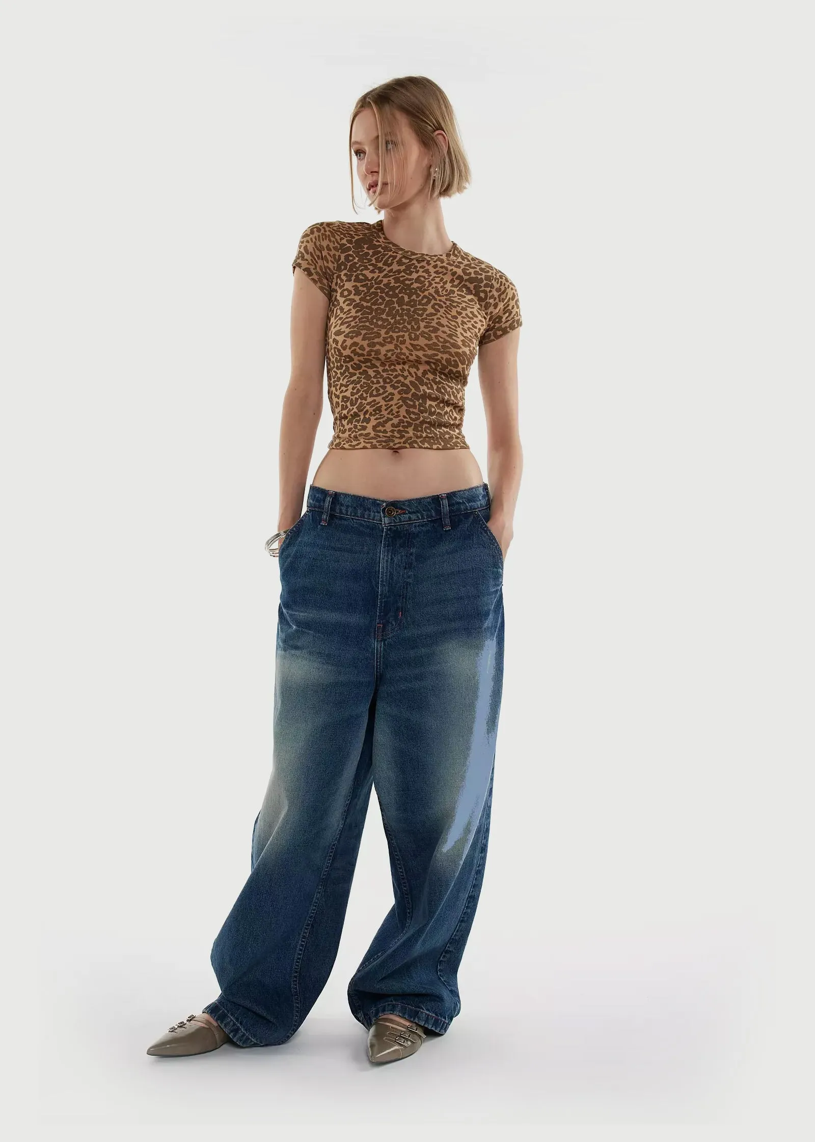 Round-Neck-T-Shirt